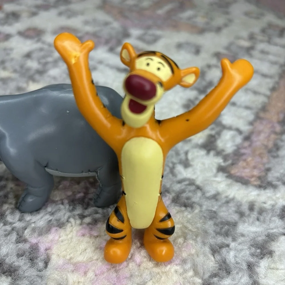 Winnie The Pooh Play Set toy figures Piglet Tigger Eeyore 3 Pc Cake toppers PVC